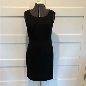 Elegant Black Sleeveless Dress
